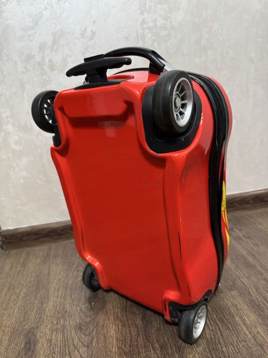 Чемодан детский с рюкзаком