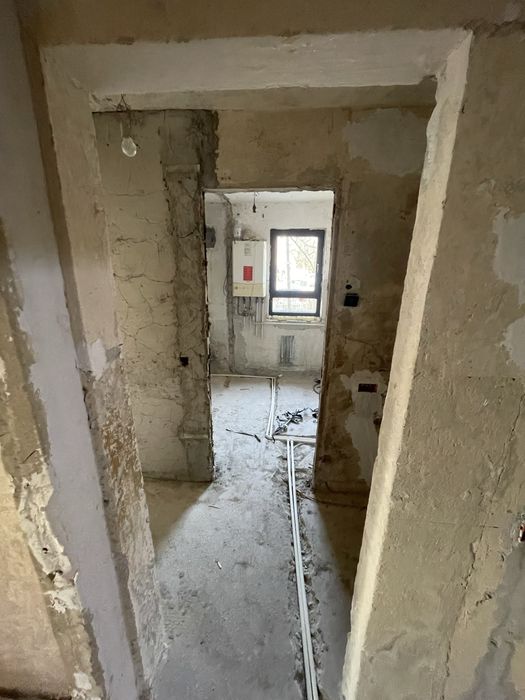 Apartament de vanzare-2 camere decomandat