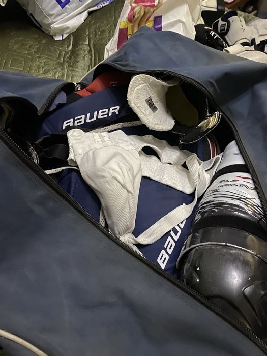 Хоккейная экипировка