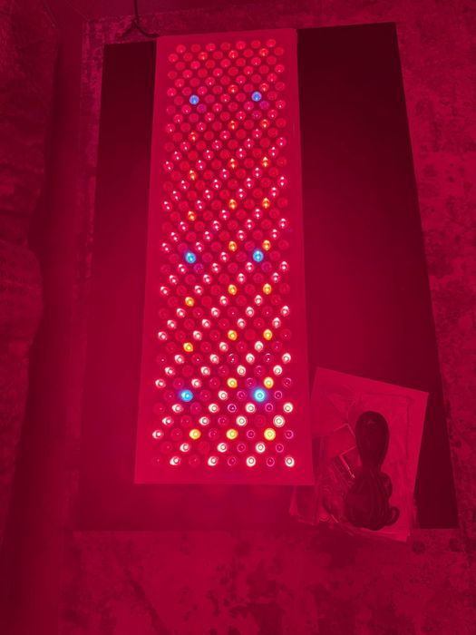 Инфрачервен LED панел PlatinumLED IR+NIR BIOMAX 900 (7 вълни спектър 480 630 660 810 830 850 1060nm)