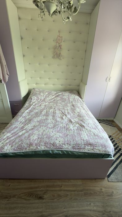 Продам кровать 140*200 с матрасом