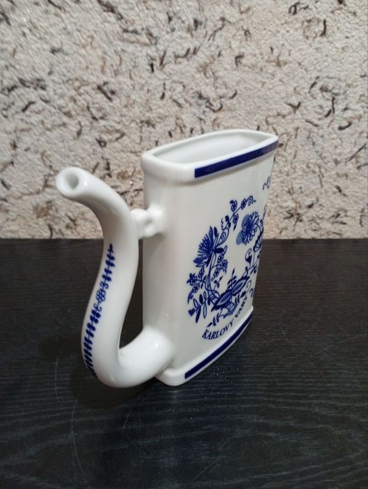 Фарфоровый поильник  Карловы Вары Чехия