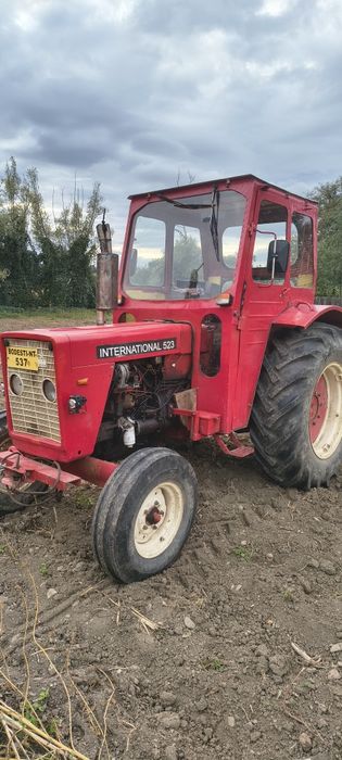 Tractor marca International 523