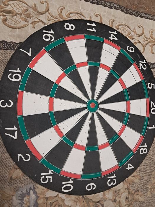 Дартс с дротиками, диаметр 41см.