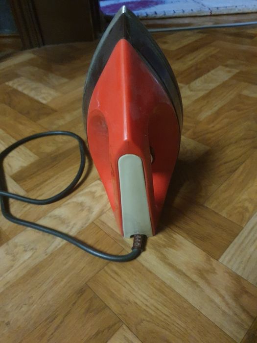 Продаются 3 рабочих утюга