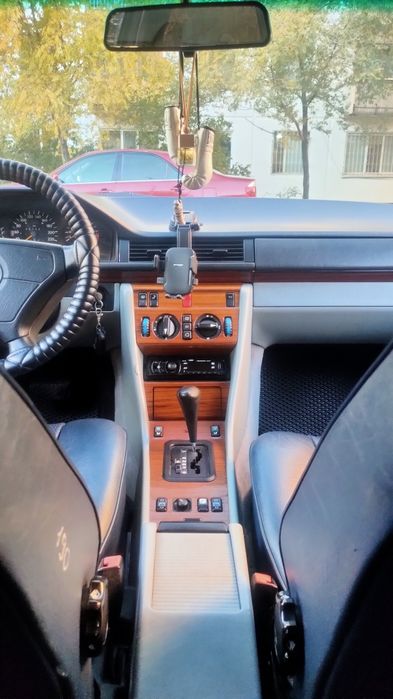 Продам Мерседес Ешка w124