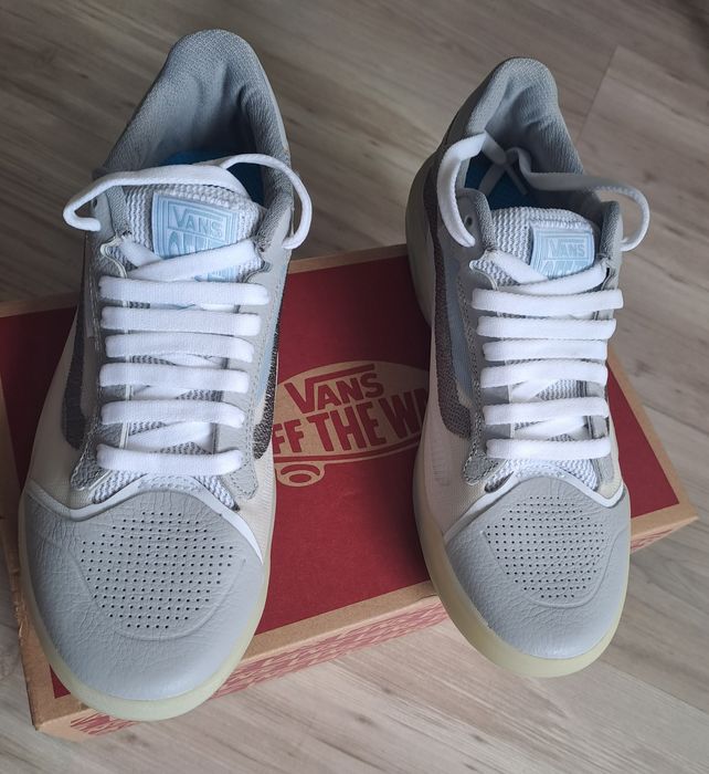 Обувки Vans унисекс модел 38,5