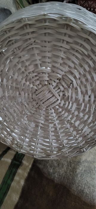 Корзина для цветов новая.