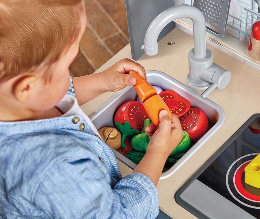 Детска дървена кухня звук и светлина