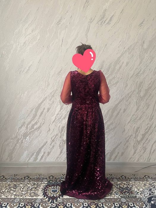 Платье вечернее  в хорошем состоянии