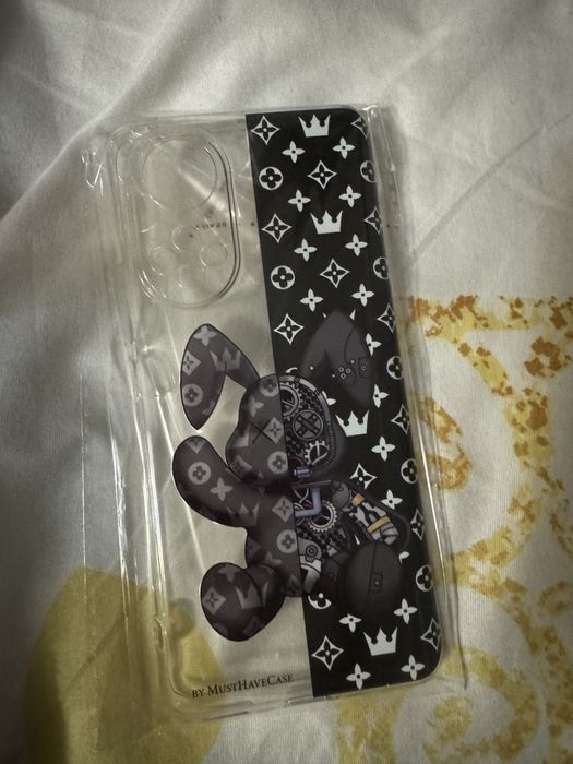 Продаю новые чехлы на телефон