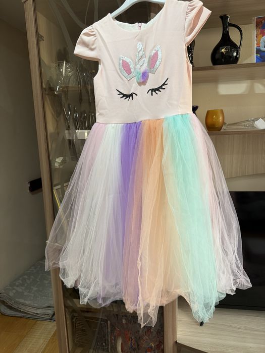 Продам платья для девочек