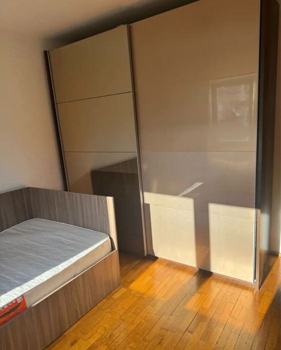 Inchiriez apartament cu centrala