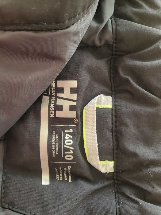 Ски екип за момиче 10 год.– яке, панталон, ръкавици и полар