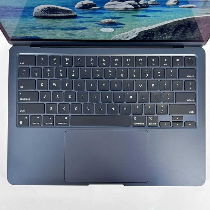 Macbook AIR M2 A2681 DDR5 8Gb Xotirasi 256Gb-2022 yil 26 sikl