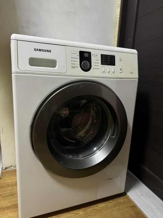 Продам Стиральную Машину Самсунг.