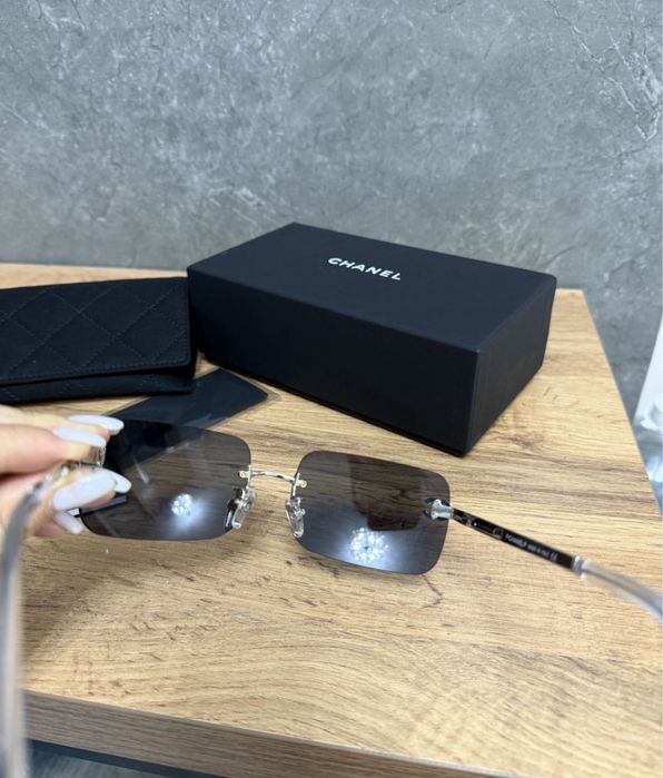 Солнцезащитные очки Chanel 2025
