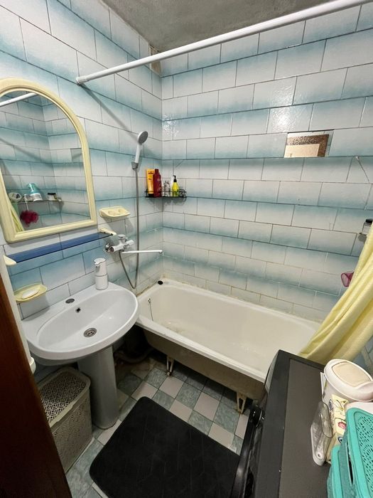 Продам 3ком квартиру район Пирамиды.