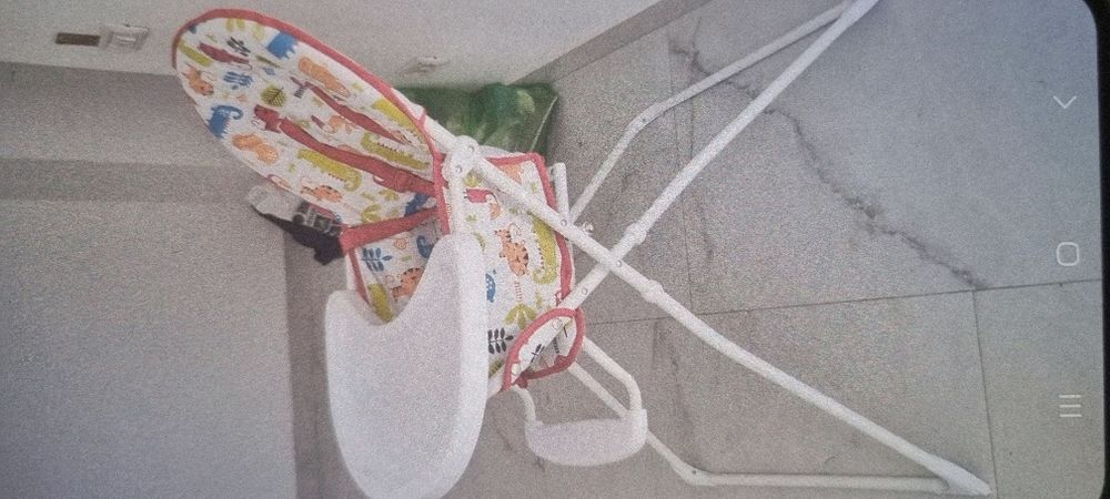 Vand scaun masa bebe nefolosit si jucarii