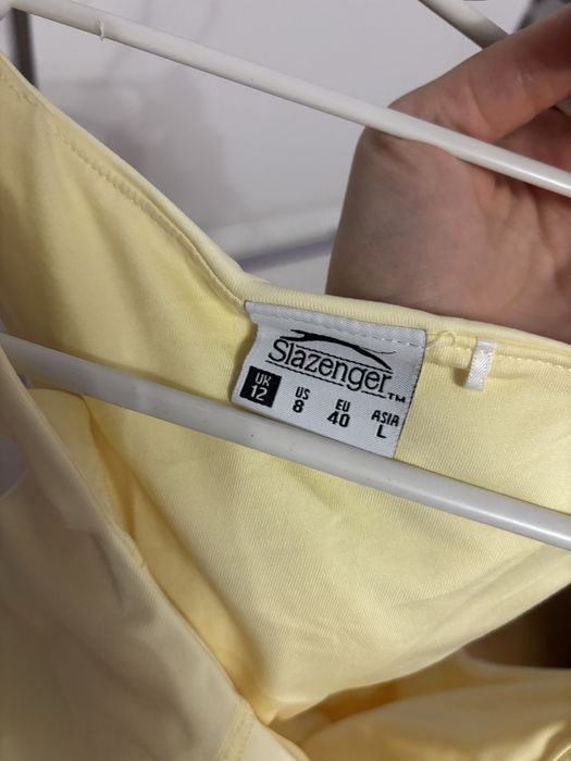 Екип за тенис на корт