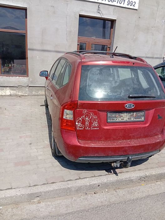 Dezmembrez  KIA CARENS 2008 2.0 CRDI 140 CP E4