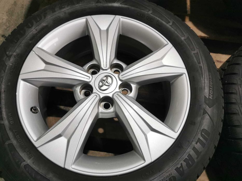 Jante Originale Toyota CHR . R 17 cu anvelope de iarna