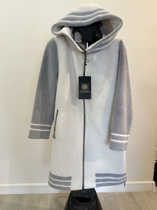 Дубленка Альпака белый с капюшоном