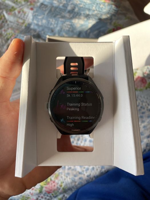 Продается Смарт-часы Garmin Forerunner 965 черный новый