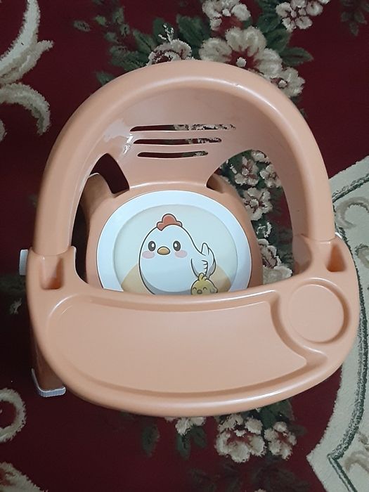 Детский стульчик для кормления. Новый.