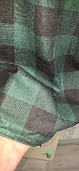 Мъжки шакети зелен и черен с качулка