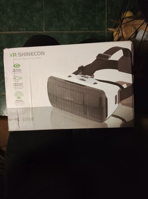 Vând ochelari VR