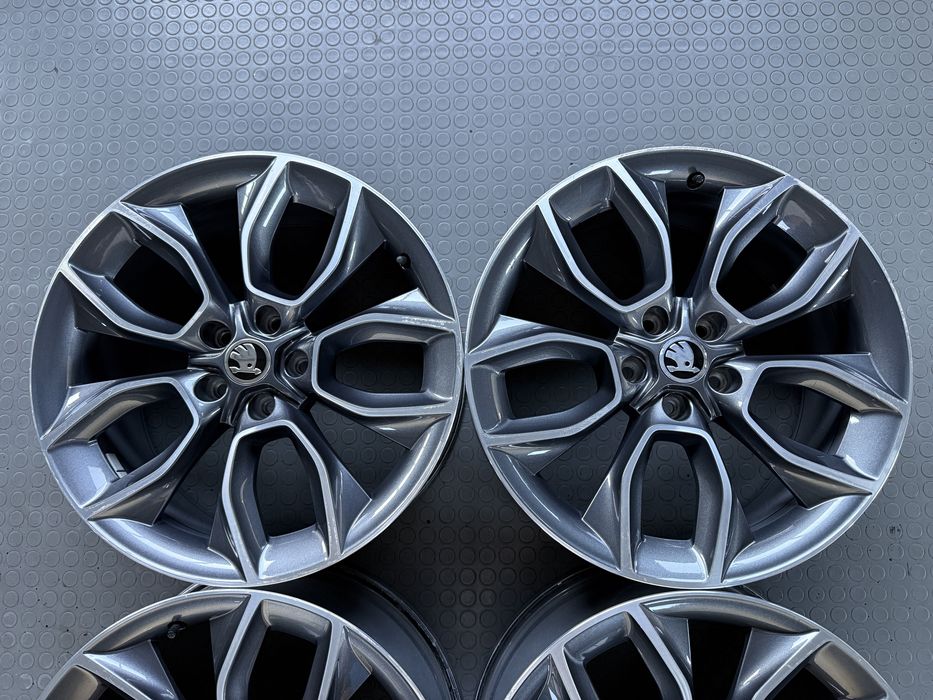 4бр. Отлични 19” ОРИГИНАЛНИ Джанти “CRATER” 5х112 за -SKODA/VW/AUDI/SEAT/VAG- 8Jx19H2, ET45