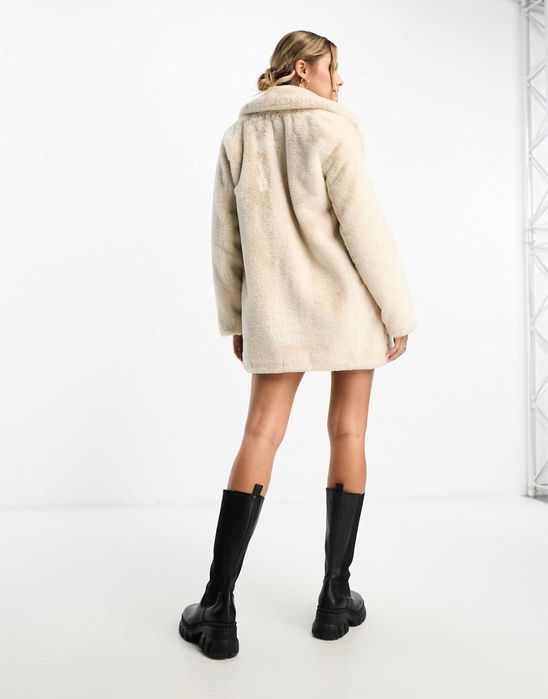 Палто Pull Bear цвят екрю