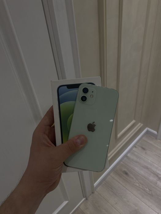 Iphone 12 yomkost 77%