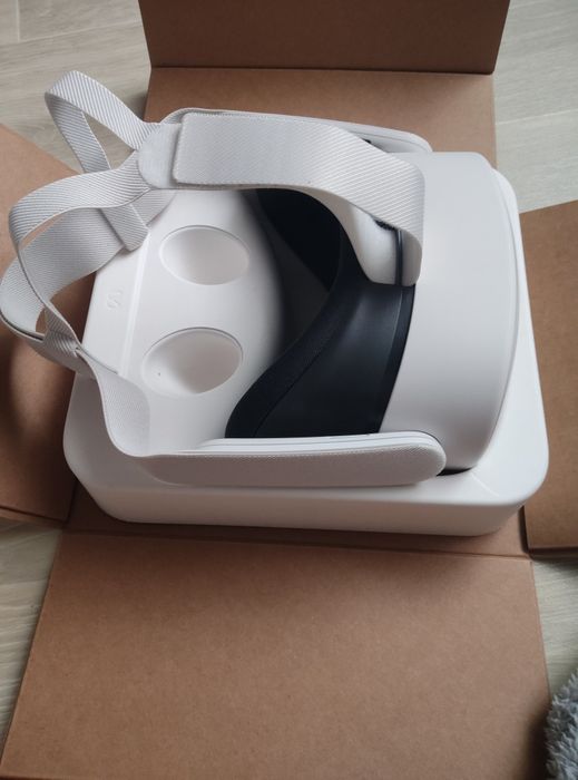 Продам Meta quest 3s.