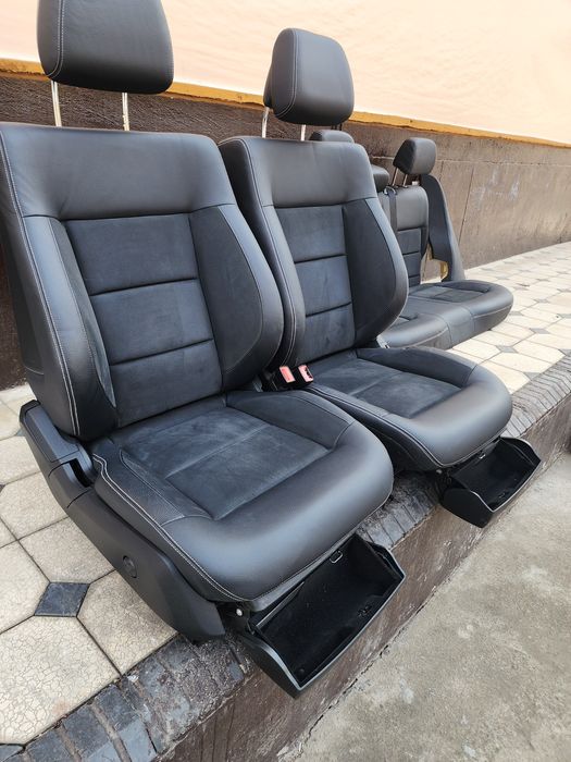 Сиденя от Mercedes 212