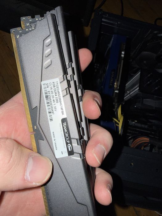 ddr4 3200mhz 32 gb 4*8 gb  как новые коробка все есть