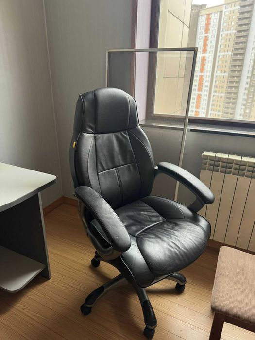 Компютерное кресло