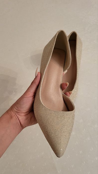 Туфли бежевые новые