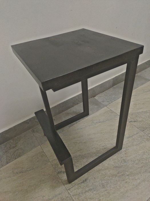 Стулья полубарные