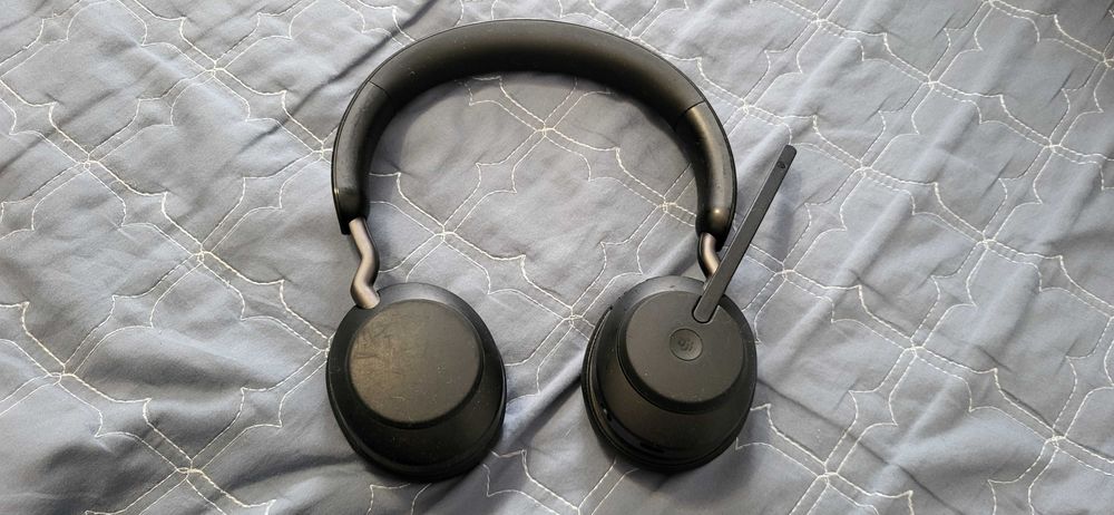 Jabra Evolve2 65Casti audio cu microfon  Fuctionale 130 lei