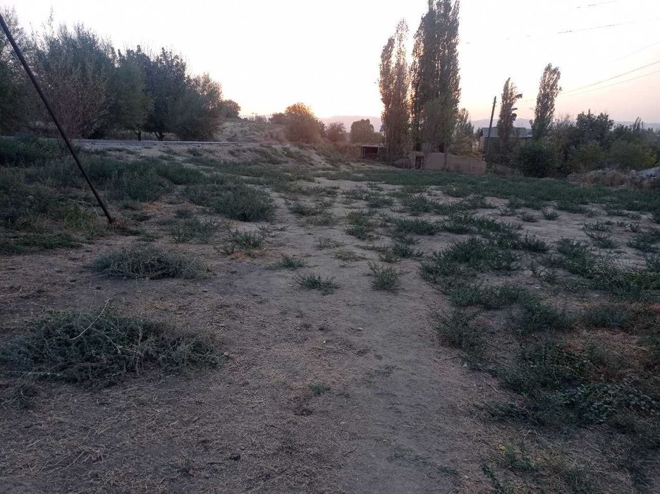 Участка сотилади, сотихи 1800дан (общий 15 сотих)