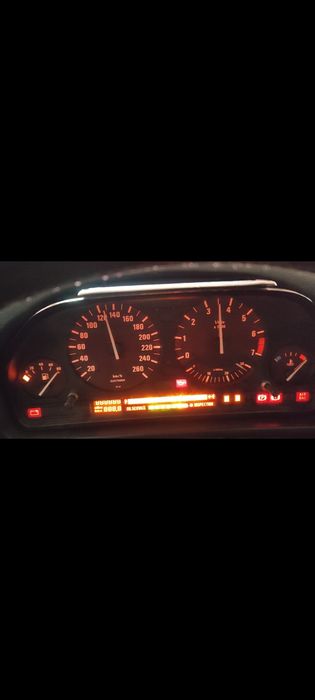 Щиток приборов на БМВ E34 525