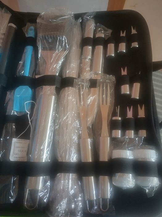 Сет за барбекю - чисто нов