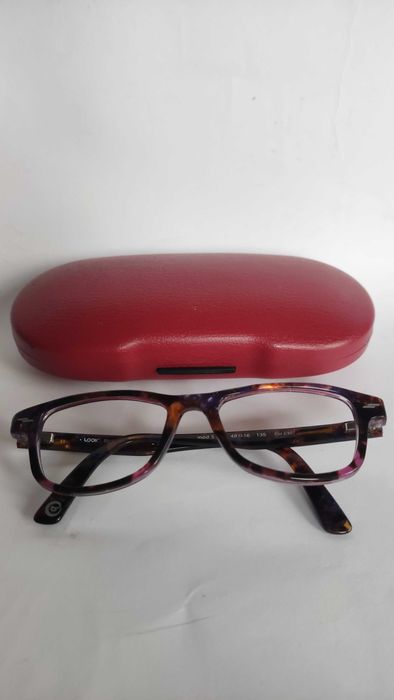 Страхотни маркови италиански рамки за очила+подарък калъфче