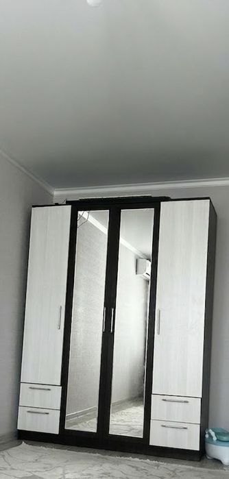 Продам шкаф срочно !