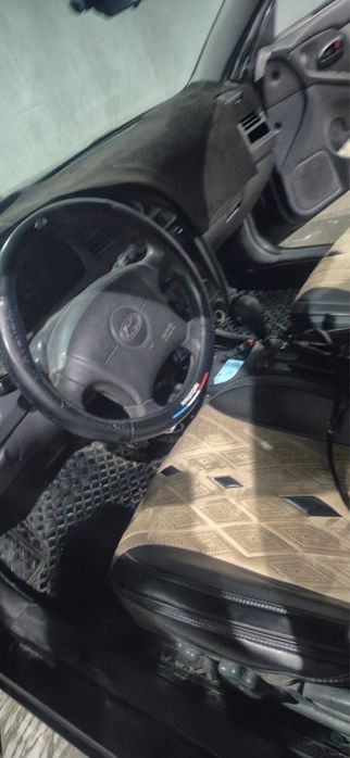 Продам машину hyundai elantra