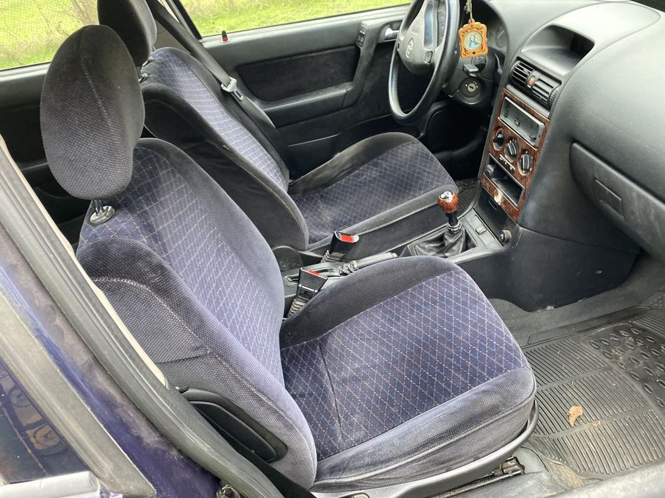 Opel Astra G 1,8i 16v на части!