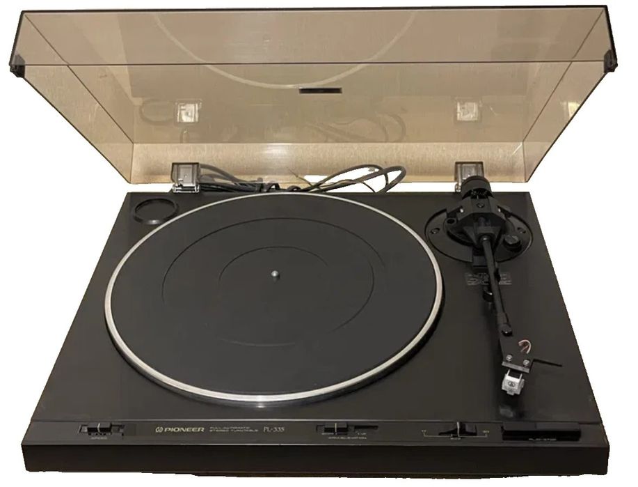 Проигрыватель винила Pioneer PL-335 Turntable