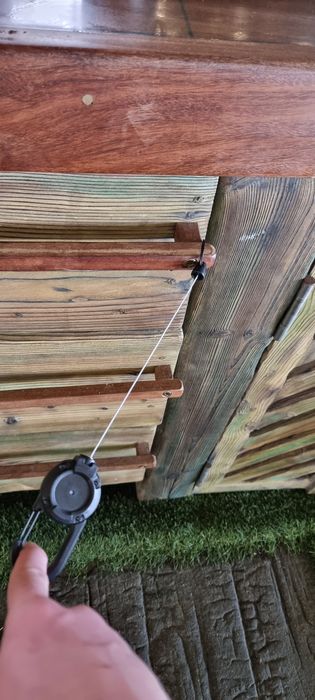 Прибиращ се клюдържател с карибинер